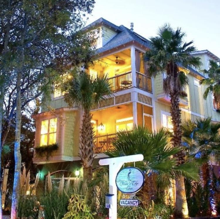 Water'S Edge Inn - Adults Only 폴리 비치 외부 사진